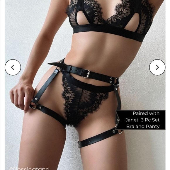 Salt & Lace Bow Harness - Picture 1 of 5